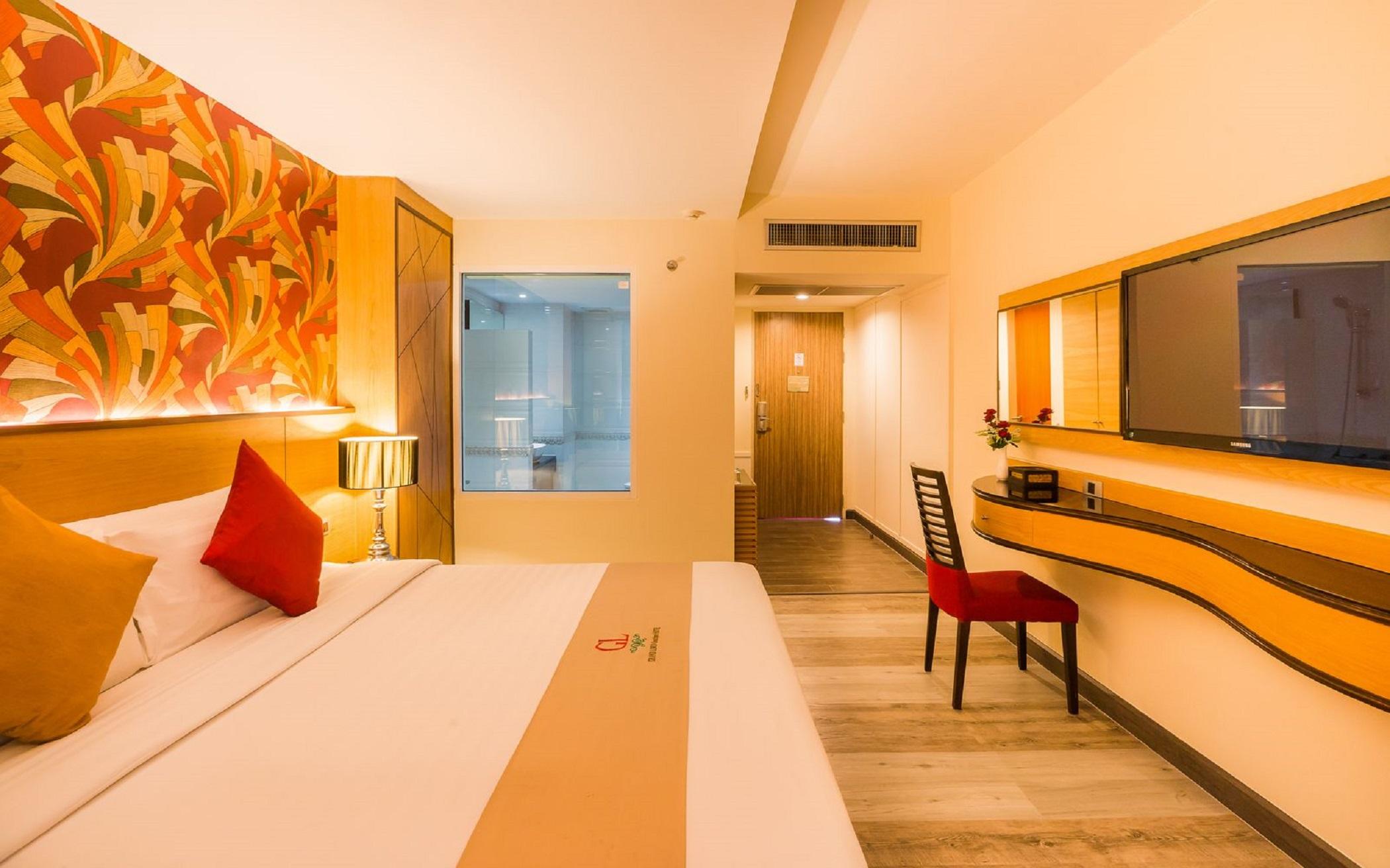 Grand Lord Boutique Hotel- Sha Extra Plus Certified Bangkok Exterior photo
