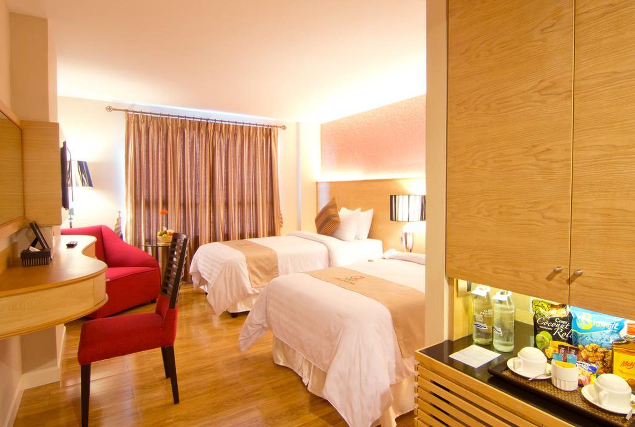 Grand Lord Boutique Hotel- Sha Extra Plus Certified Bangkok Exterior photo