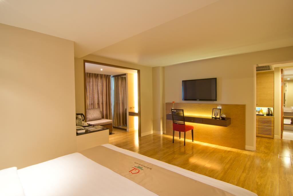 Grand Lord Boutique Hotel- Sha Extra Plus Certified Bangkok Exterior photo